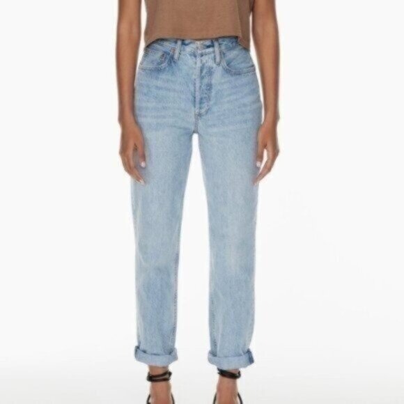 Aritzia High Rise Loose Boyfriend Jeans 25 Light Blue Wash Denim Forum Retro - Picture 1 of 9